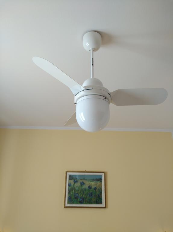 סירמיונה Appartamenti Fiordaliso מראה חיצוני תמונה